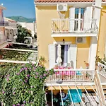 Evita's Ikia Seaside Luxury House Hébergement de vacances