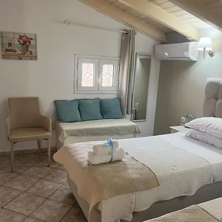Prázdninový dům Evita's Ikia Seaside Luxury House Mesongí
