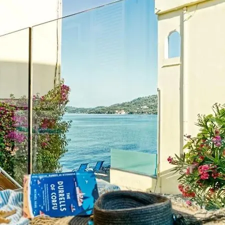 Evita's Ikia Seaside Luxury House Holiday home Mesongi