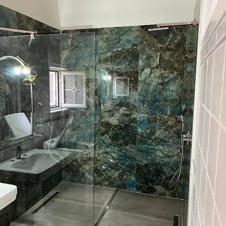 Holiday home Evita's Ikia Seaside Luxury House