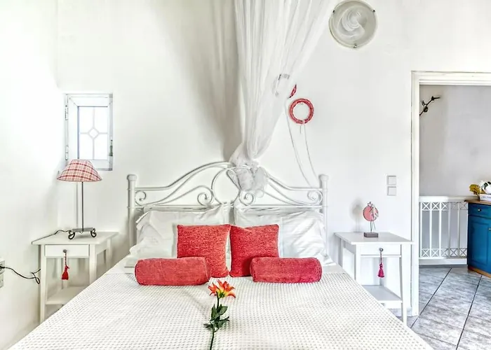 Evita's Ikia Seaside Luxury House * Mesongí