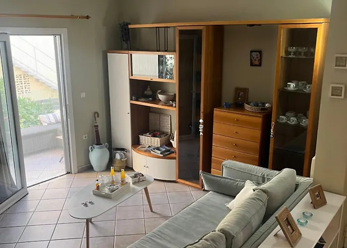 Semesterbostad Evita's Ikia Seaside Luxury House *