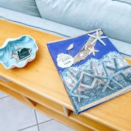 Evita's Ikia Seaside Luxury House * Mesongí