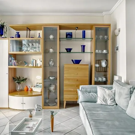 Evita's Ikia Seaside Luxury House * Mesongí