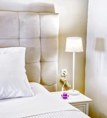 Evita's Ikia Seaside Luxury House