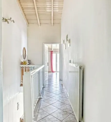 Evita's Ikia Seaside Luxury House Feriehus