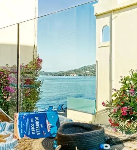 Evita's Ikia Seaside Luxury House Feriehus Mesongí